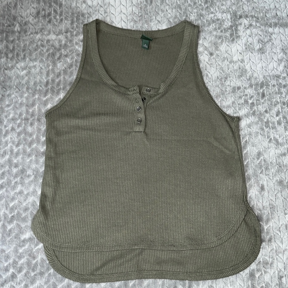 Hunter green wild fable top size S